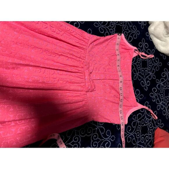 Lilly Pulitzer "Antonia Dress in Fiesta Pink Daisy" size 4 lace with front bow - Picture 6 of 8